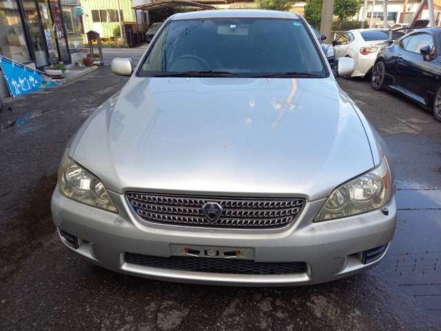 2002 Toyota Altezza – thumbnail 4