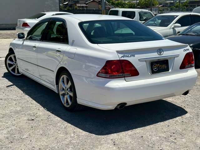 2005 Toyota Crown Athlete – thumbnail 2