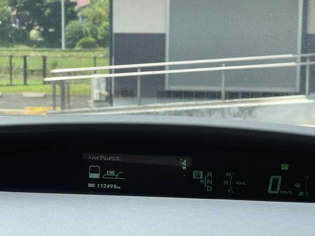 2010 Toyota Prius – thumbnail 2
