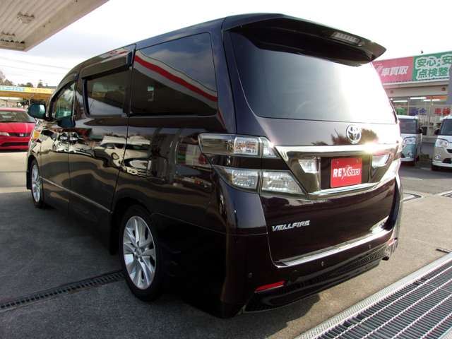2009 Toyota Vellfire – thumbnail 3