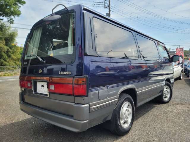 1996 Nissan Caravan Coach – thumbnail 2