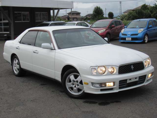 1999 Nissan Cedric – thumbnail 4