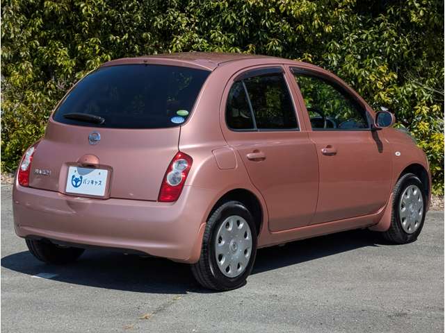 2010 Nissan March – thumbnail 3