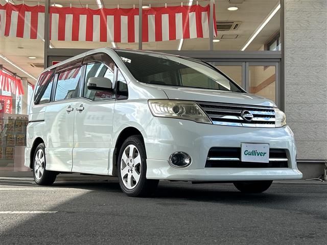 2009 Nissan Serena – thumbnail 2