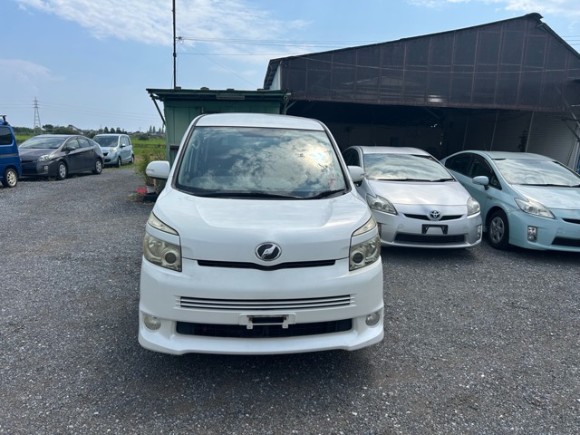 2009 Toyota Voxy