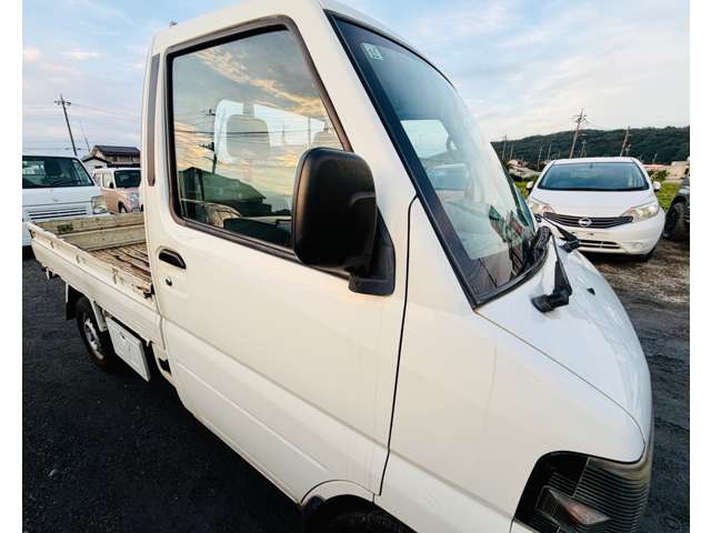 2010 Nissan Clipper Truck – thumbnail 4