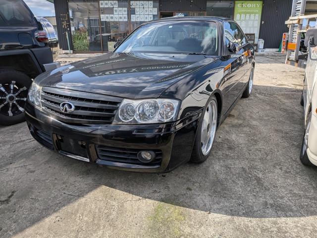2002 Nissan Gloria