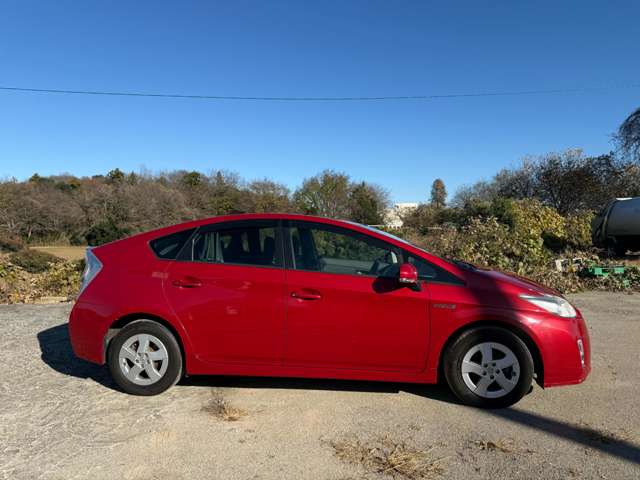 2010 Toyota Prius – thumbnail 3