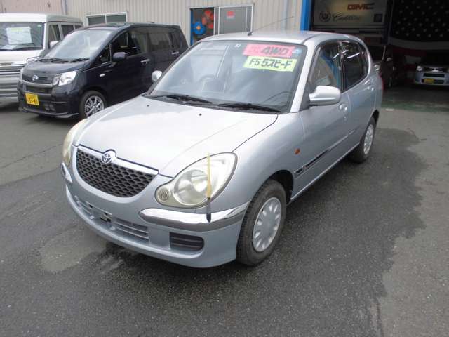 2003 Toyota Duet – thumbnail 3