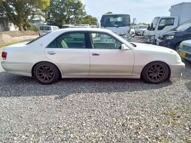 2003 Toyota Crown Royal – thumbnail 4