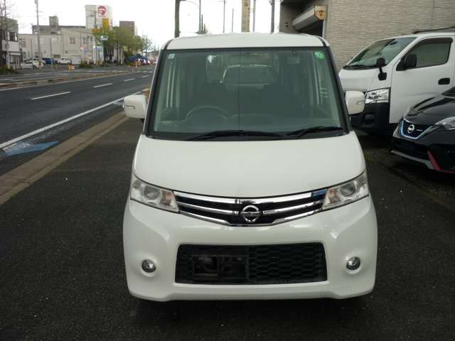 2010 Nissan Roox – thumbnail 2