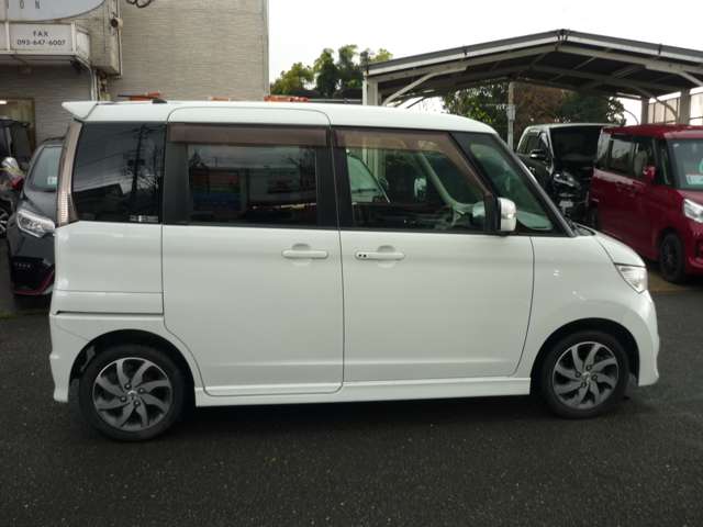 2010 Nissan Roox – thumbnail 3