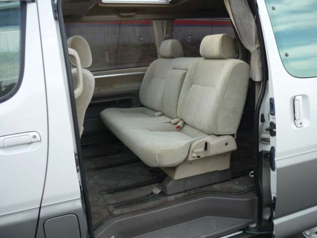 1999 Toyota Grand Hoace – thumbnail 4