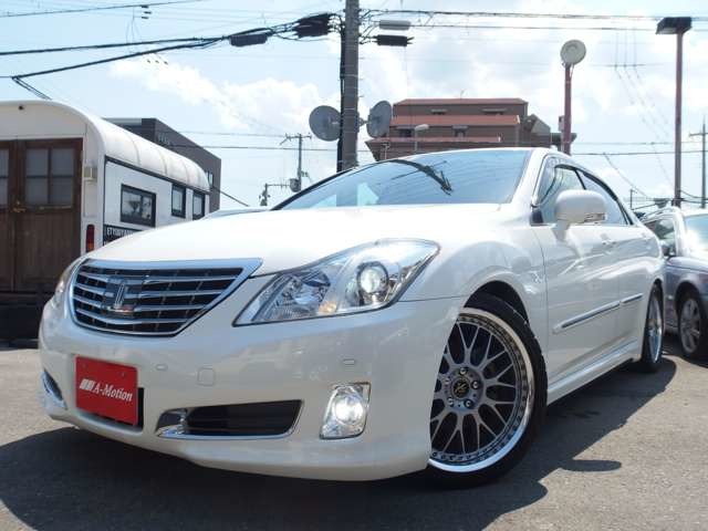 2009 Toyota Crown Royal