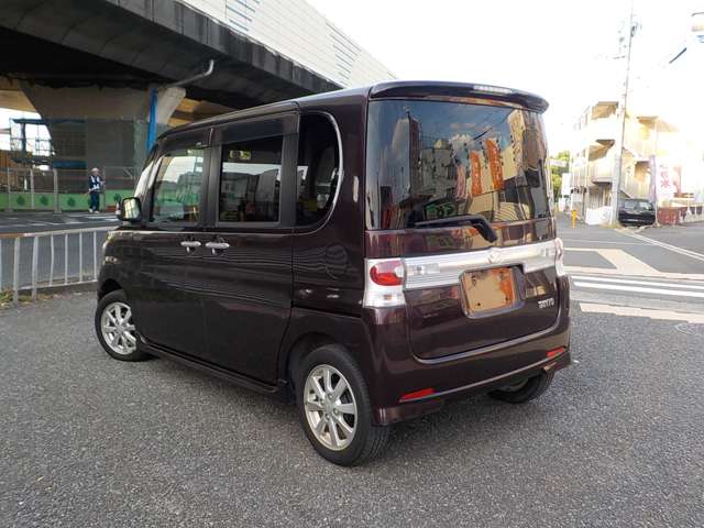 2008 Daihatsu Tanto – thumbnail 2