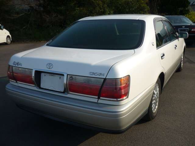 2000 Toyota Crown Royal – thumbnail 2
