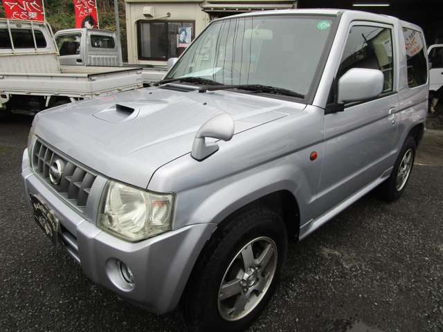 2010 Nissan Kix – thumbnail 4