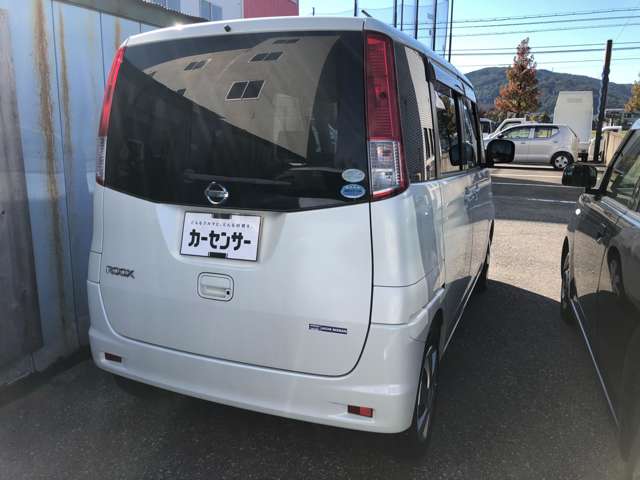 2010 Nissan Roox – thumbnail 4