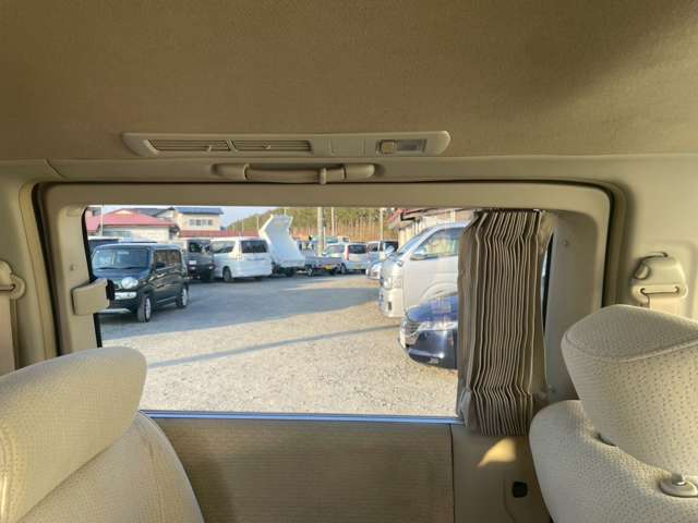 2005 Nissan Elgrand – thumbnail 3
