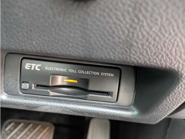 2010 Nissan Skyline Crossover – thumbnail 3