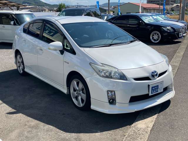 2010 Toyota Prius – thumbnail 4