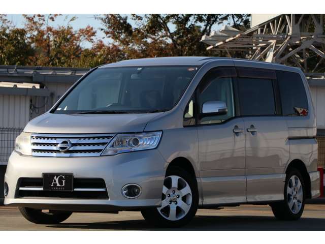 2010 Nissan Serena – thumbnail 2