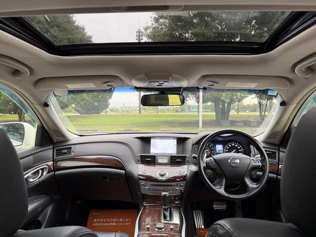 2010 Nissan Fuga – thumbnail 4