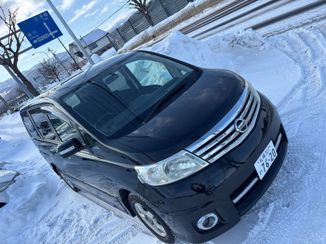 2007 Nissan Serena – thumbnail 4