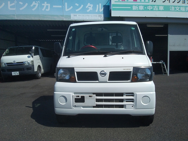 2010 Nissan Clipper Truck – thumbnail 2