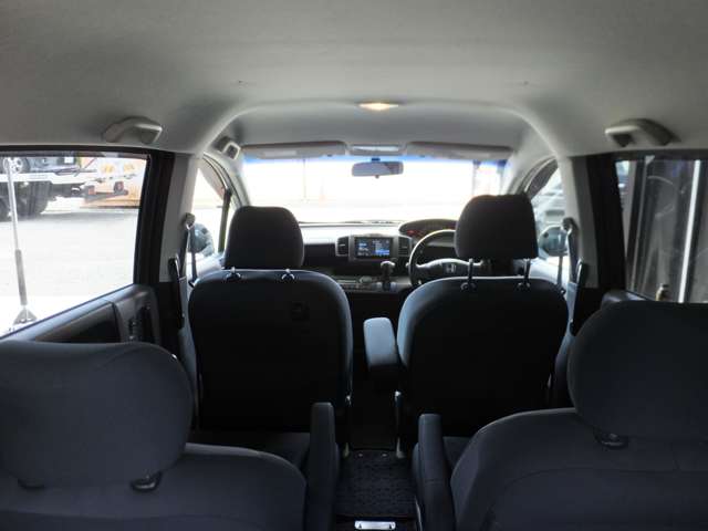 2009 Honda Freed – thumbnail 2