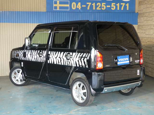 2001 Daihatsu Naked – thumbnail 4
