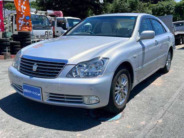 2007 Toyota Crown Royal – thumbnail 2