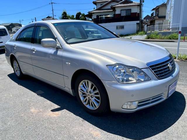 2007 Toyota Crown Royal – thumbnail 3