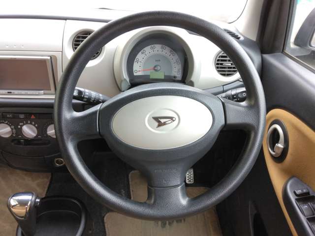 2008 Daihatsu Mira Gino – thumbnail 4