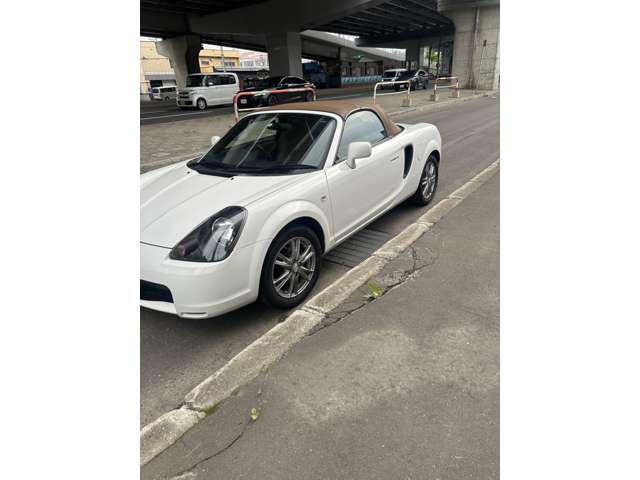 2002 Toyota MR-S – thumbnail 4