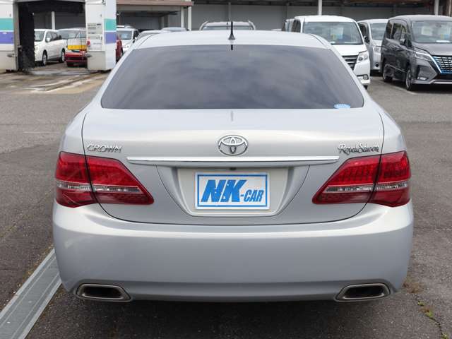 2008 Toyota Crown Royal – thumbnail 3