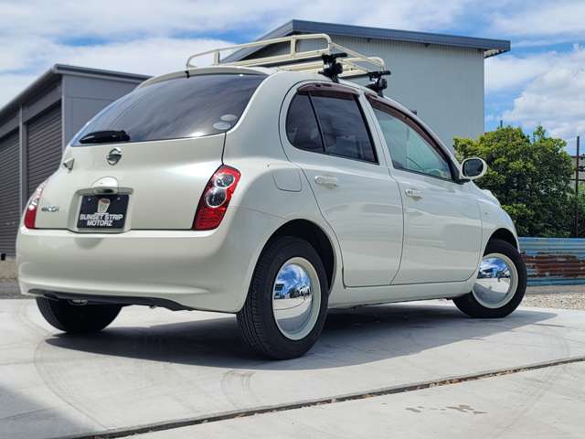 2010 Nissan March – thumbnail 2