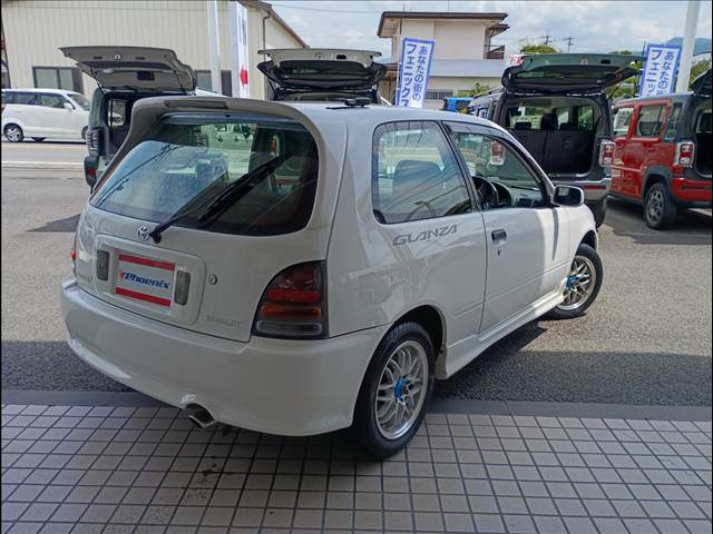1999 Toyota Starlet – thumbnail 3