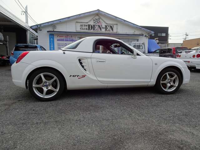 2002 Toyota MR-S – thumbnail 4