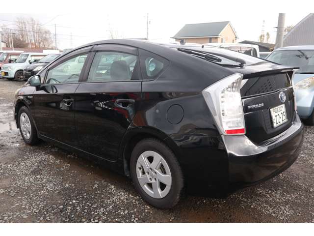 2010 Toyota Prius – thumbnail 4