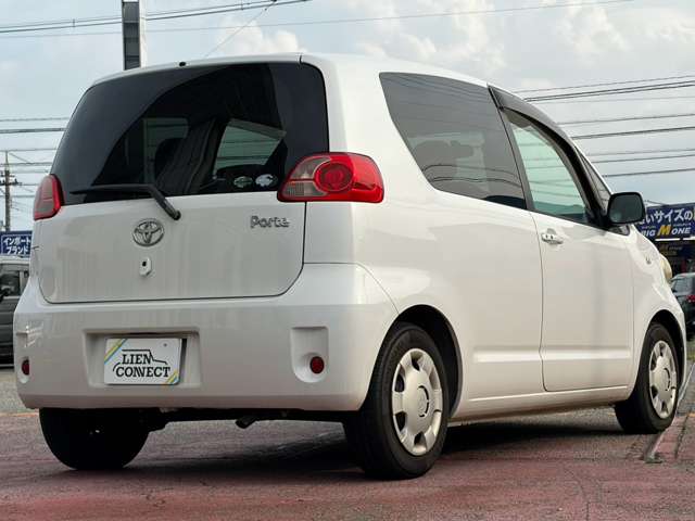 2005 Toyota Porte – thumbnail 3