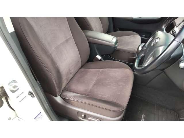 2008 Toyota Mark X Zio – thumbnail 4