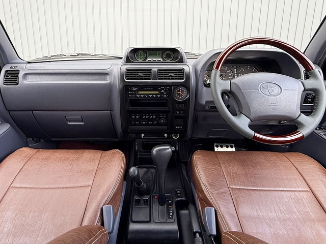 1997 Toyota Land Cruiser Prado – thumbnail 3