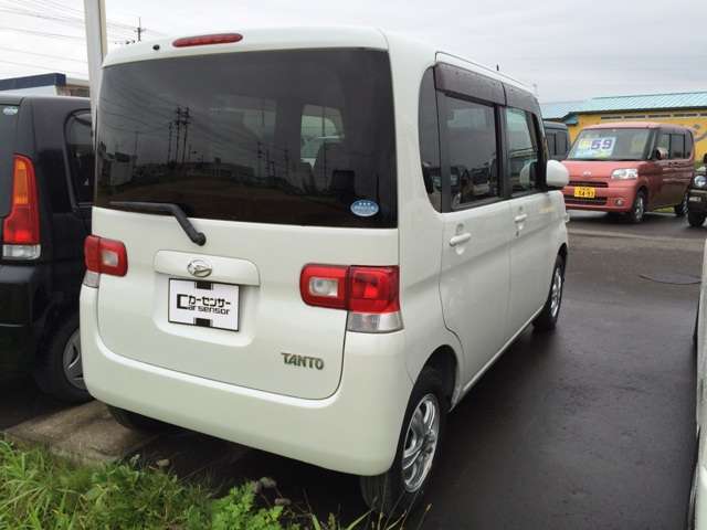 2008 Daihatsu Tanto – thumbnail 4