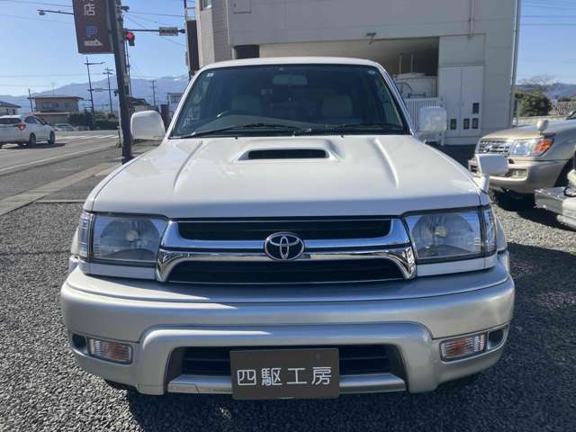 2001 Toyota Hilux Surf – thumbnail 2