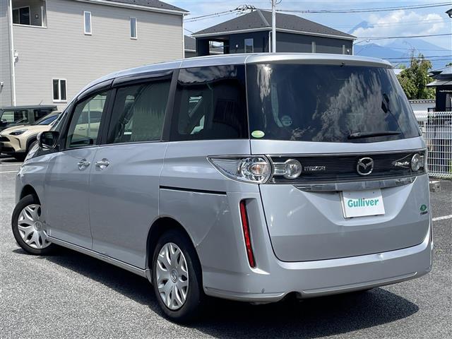 2010 Mazda Biante – thumbnail 3