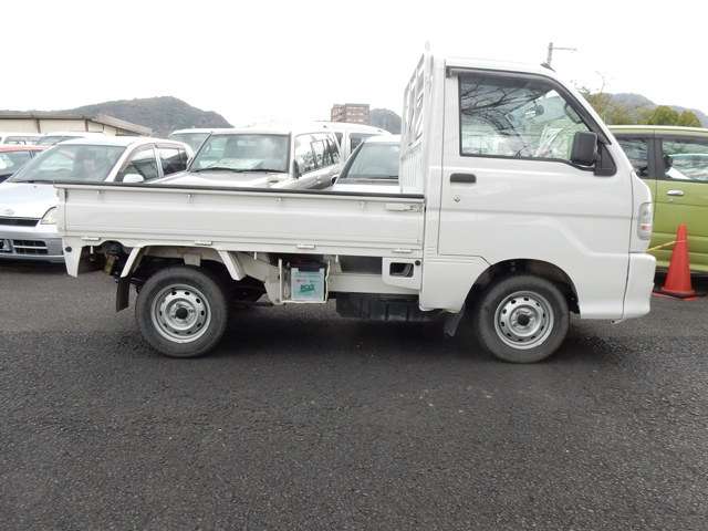 2003 Daihatsu Hijet Truck – thumbnail 4