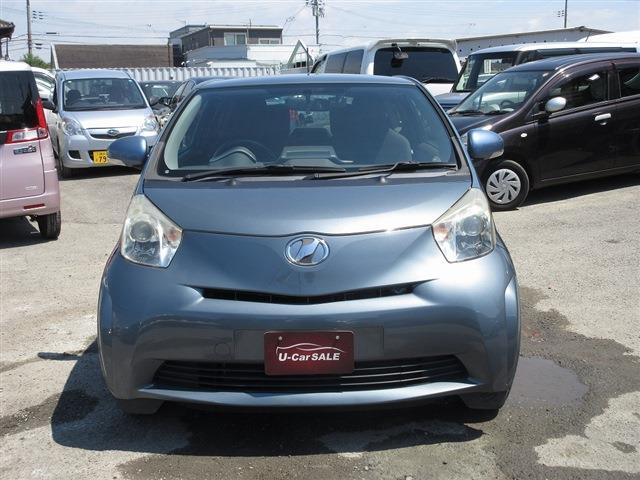 2009 Toyota iQ – thumbnail 2