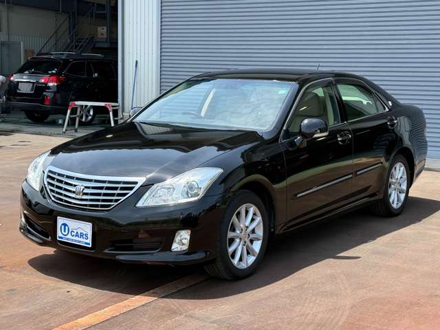 2009 Toyota Crown Royal – thumbnail 4