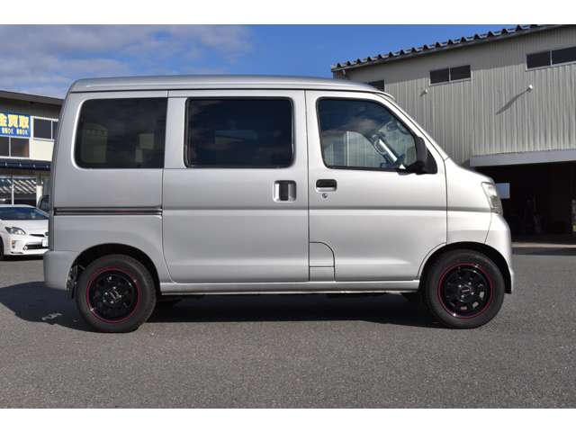 2005 Daihatsu Hijet Cargo – thumbnail 4